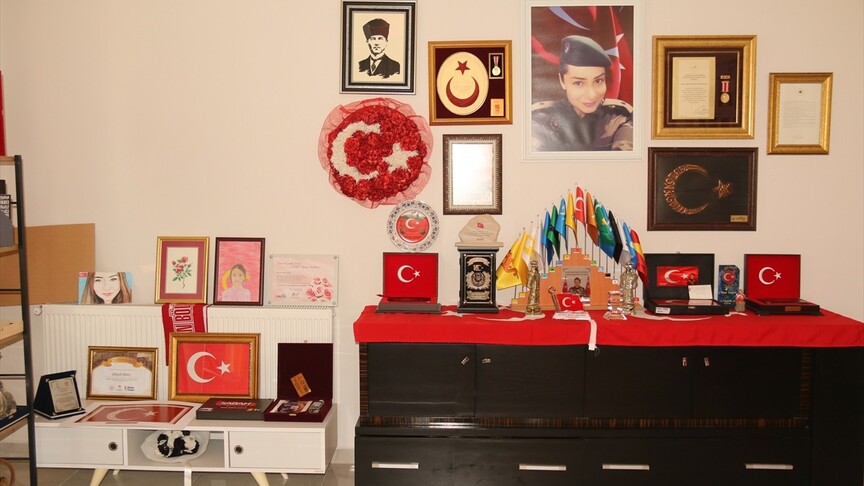15 Temmuz şehidi Gülşah Güler'in ailesi evlerini kızlarının hatıralarıyla donattı