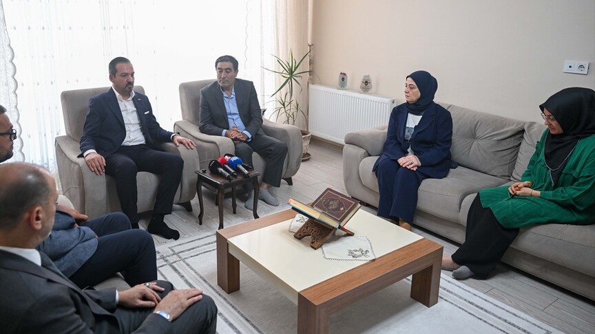 AK Parti Genel Başkan Yardımcısı Zorlu'dan 15 Temmuz gazisi ve şehit yakınlarına ziyaret