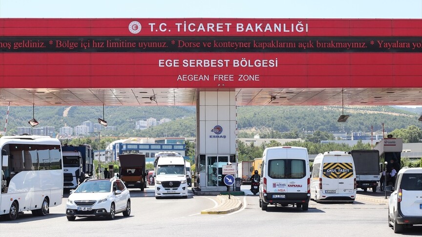 Serbest bölgelerde 6 ayda yapılan ticaretin yaklaşık yarısını ihracat oluşturdu