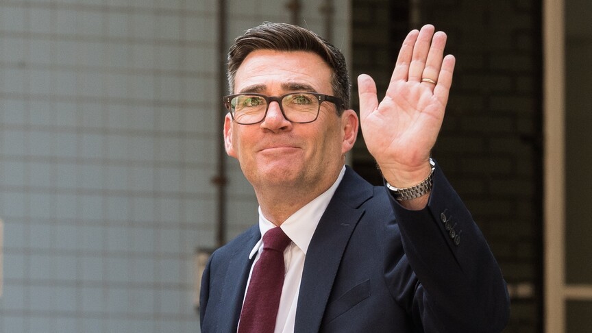 İngiltere'de "Kuzey'in Kralı" olarak anılan Andy Burnham ülkenin yeni başbakanı olmak için gün sayıyor