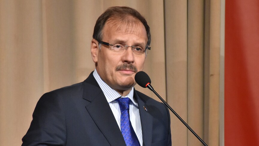 Yunanistan'ın Batı Trakya Türk Azınlığı'na ait bazı okulları kapatma kararına tepki