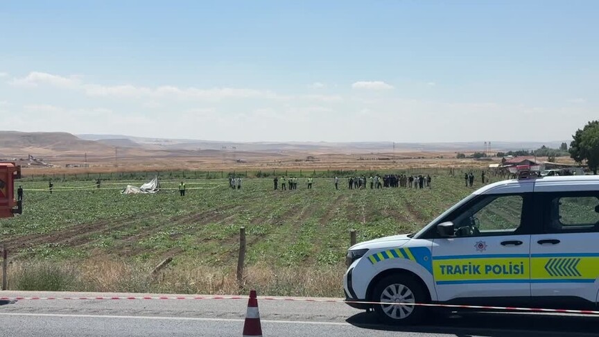 Ankara'da sivil helikopter düştü