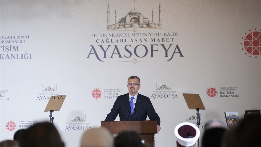 İletişim Başkanı Duran: Ayasofya'nın ibadete açılması milletimizin bağımsızlık iradesine sahip çıkmasının bir ifadesidir