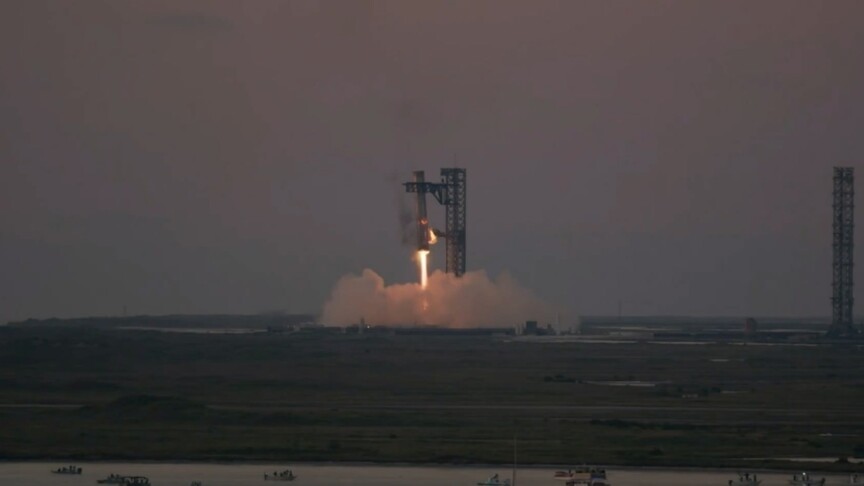 SpaceX, Starship roketiyle 20 uydu fırlattı