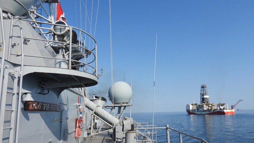 TCG Turgutreis fırkateyni, Yavuz ve Abdülhamid Han sondaj gemilerine refakatini sürdürüyor