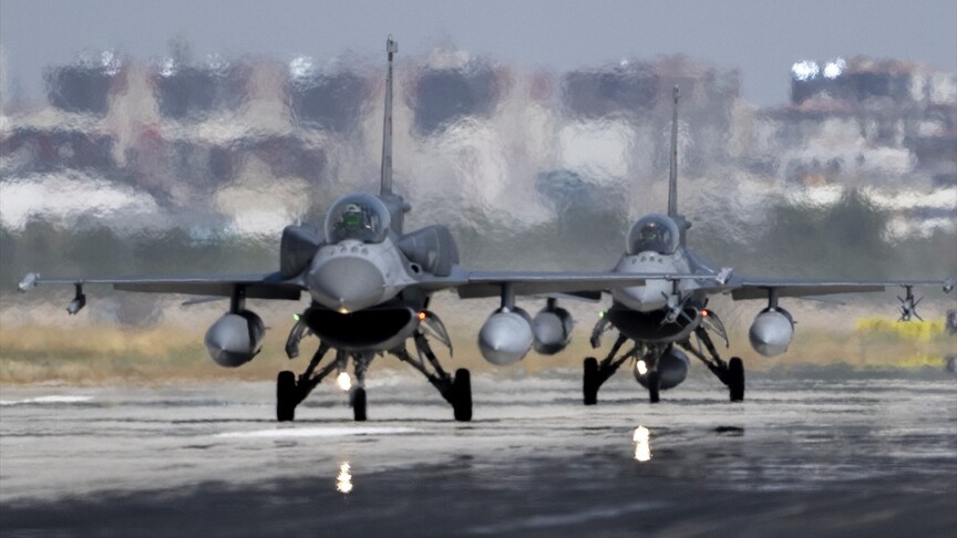 Türk F-16'ları Baltık semalarında 7/24 alarm görevinde olacak