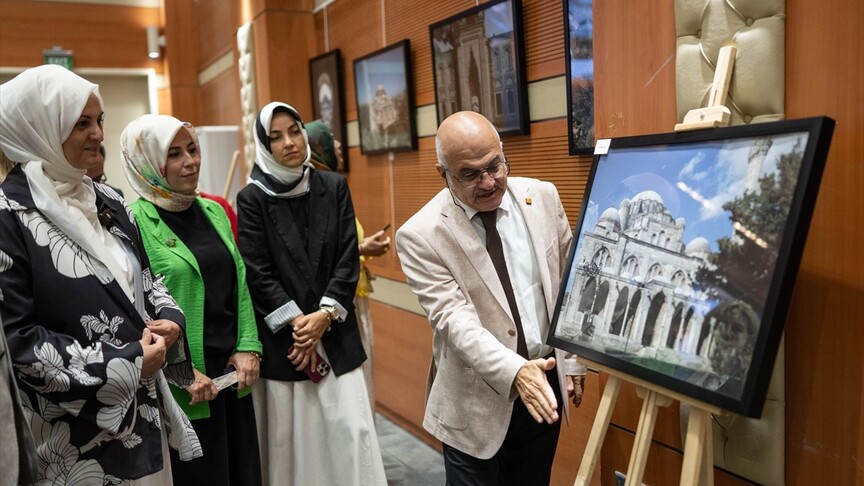 AK Parti İstanbul İl Başkanlığı'nda "Mimar Sinan'ın İstanbul'u" fotoğraf sergisi açıldı