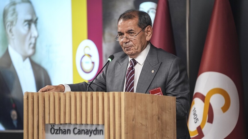 Galatasaray Kulübü Başkanı Dursun Özbek'ten transfer açıklaması