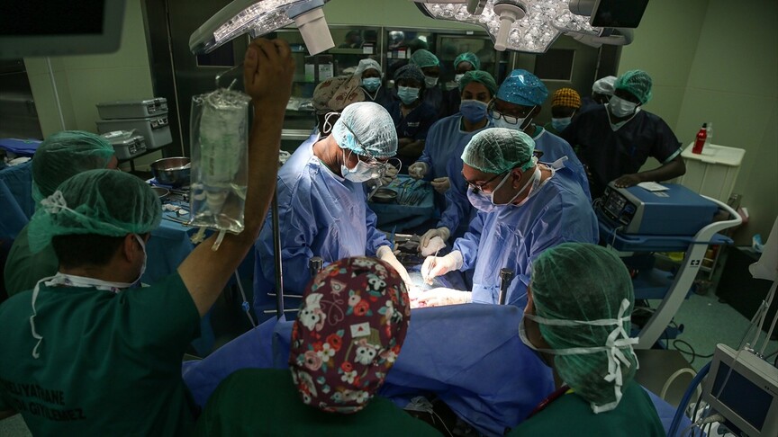 Burkina Fasolu doktorlar, Türk hekimlerin gözetiminde üçüncü seri böbrek nakillerine başladı