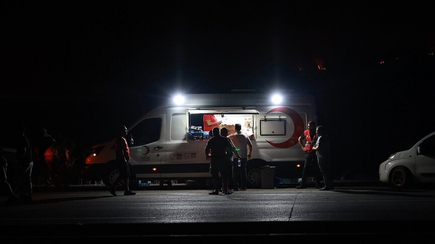 Türk Kızılaydan orman yangınlarından etkilenen illere destek