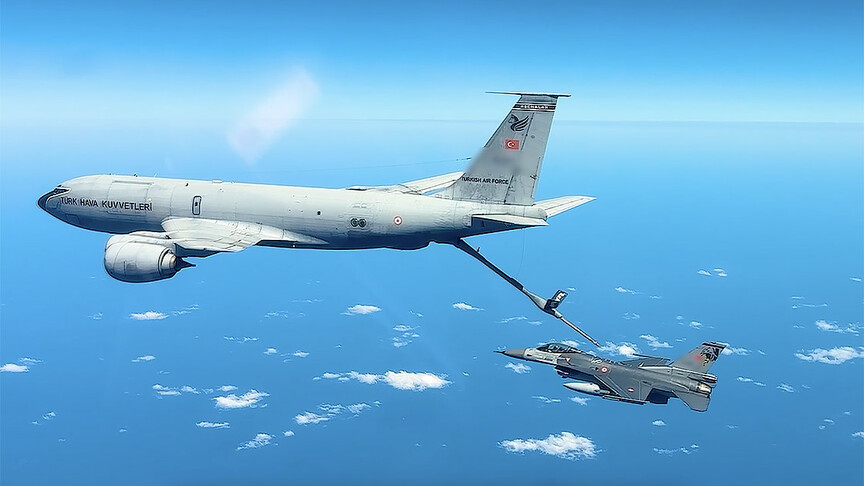 TSK'ya ait 5 F-16 ve 76 personel NATO görevi kapsamında Amari Hava Üssü'ne ulaştı
