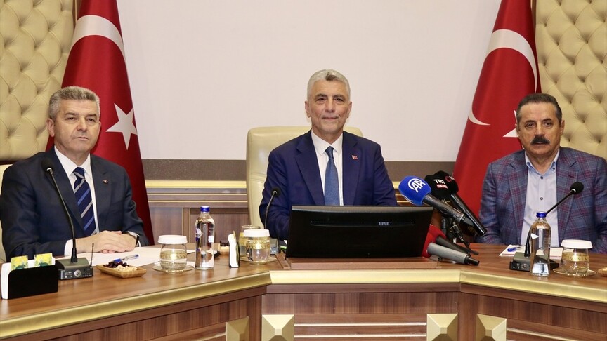 Ticaret Bakanı Bolat: Türkiye 23 yıldır istikrarlı şekilde büyümeye, gelişmeye devam ediyor