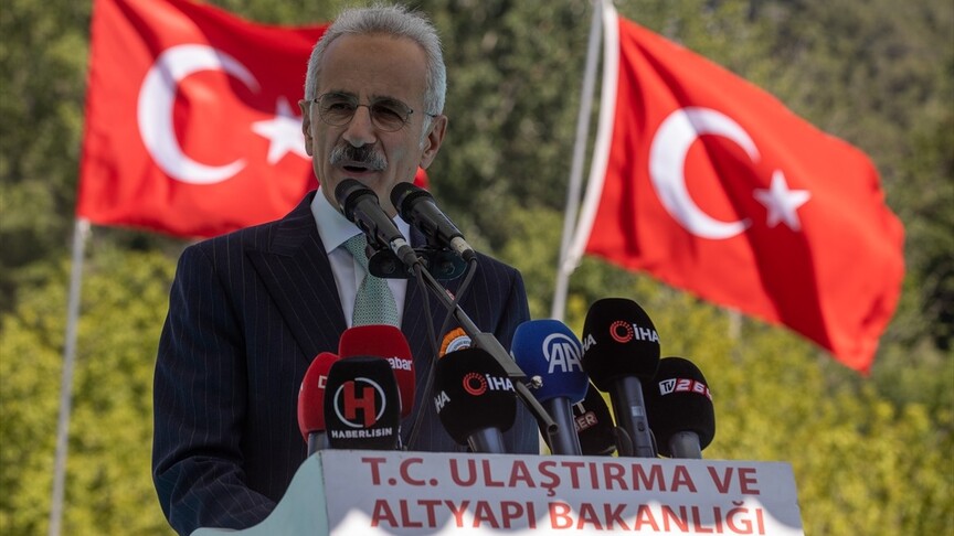 Bakan Uraloğlu: Restorasyonlarını tamamlayarak kültür mirasımıza kazandırdığımız tarihi köprülerin sayısı 528'e ulaştı.