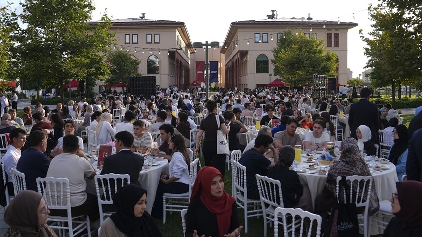 İbn Haldun Üniversitesi Mütevelli Heyeti TercihFest'26'da aday öğrencilerle buluştu