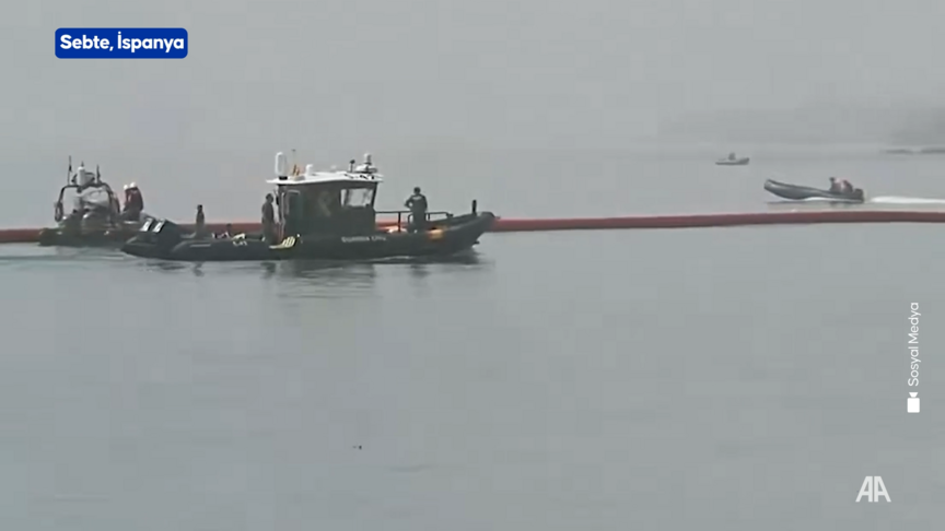İspanya, Sebte'deki Fas sınırına 500 metre uzunluğunda yüzer bariyer kurdu