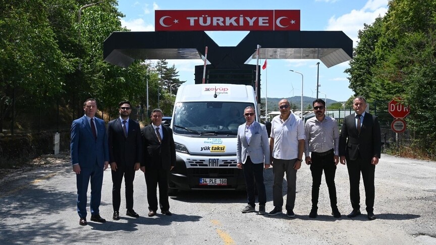 Hafif ticari araç geçişine açılan Dereköy-Malko Tırnovo gümrük kapıları diğer kapılardaki yükü hafifletecek