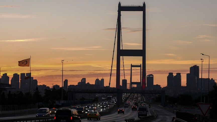 İstanbul'da 15 Temmuz Şehitler Köprüsü yönünde gece saatlerinde bazı yollar trafiğe kapatılacak