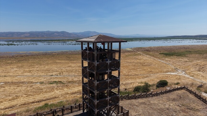 Marmara Gölü'nde canlanan yaban hayatı için denetimler artırıldı