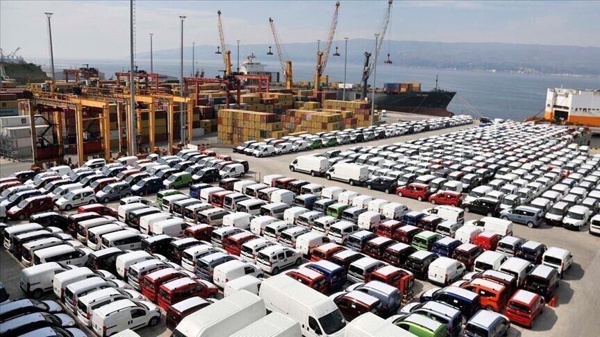 Otomotiv endüstrisi temmuzda yaklaşık 3,6 milyar dolarlık ihracatla ilk sırada yer aldı