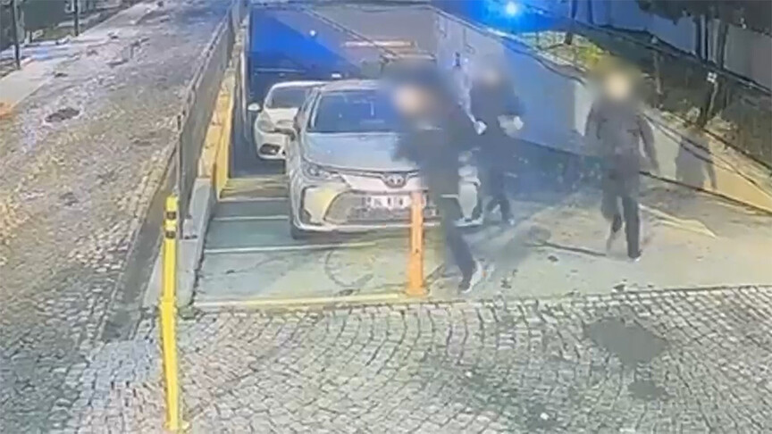 Savcı, cinayet failinin yanında bulunmayı "kasten öldürme" suçu kapsamında değerlendirdi