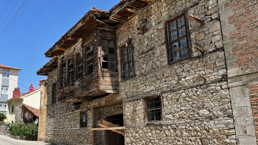 Isparta'da restore edilen yaklaşık 115 yıllık konak, tarihi atmosferiyle misafirlerini ağırlıyor