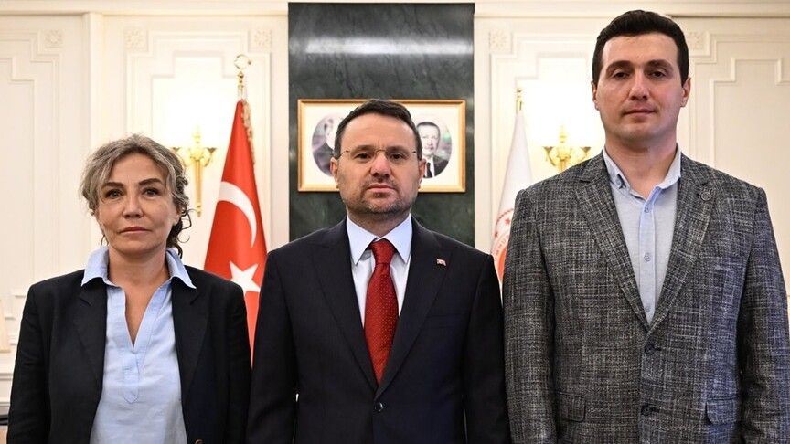 Adalet Bakanı Gürlek, Behçet Oktay'ın ailesiyle görüştü