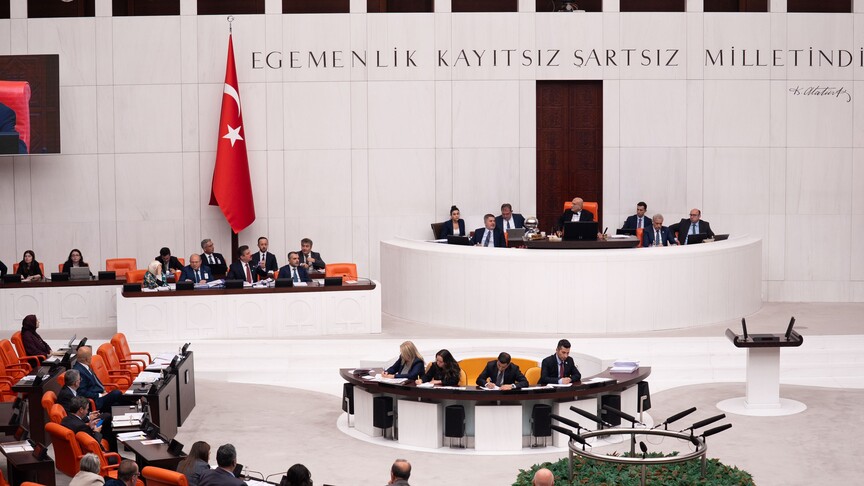 Suça sürüklenen çocuklara ilişkin düzenlemeleri içeren kanun teklifi'nin ilk 2 maddesi kabul edildi