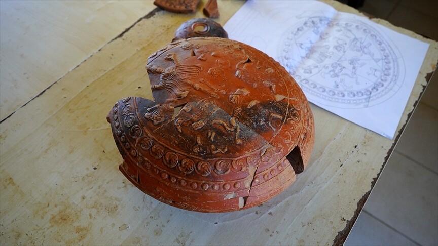 Pisidia Antiokheia Antik Kenti'nde 1500 yıllık litürjik kap bulundu