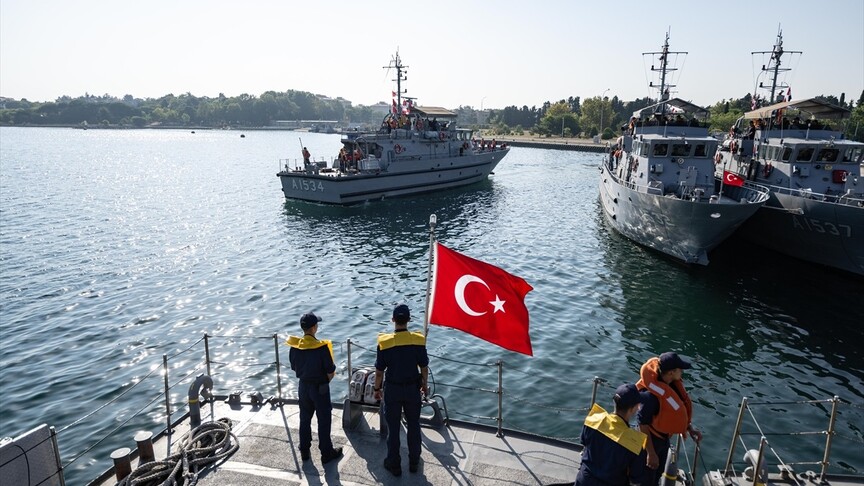 Deniz Harp Okulunda geleceğin deniz subayları uygulamalı eğitimlerle yetişiyor