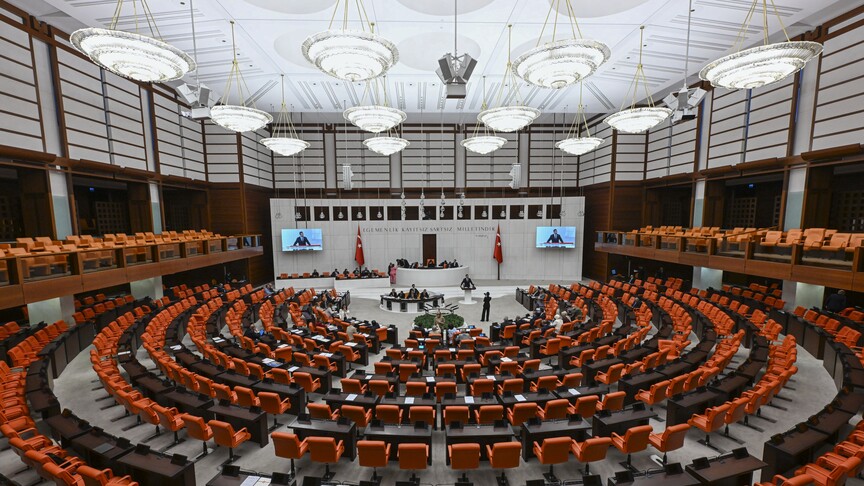 Şehit aileleri ve gazilerin haklarına yönelik düzenlemeleri içeren kanun teklifi TBMM Genel Kurulunda kabul edildi