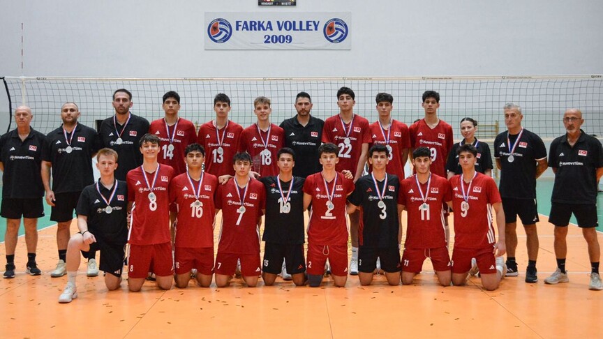 17 Yaş Altı Erkek Milli Voleybol Takımı, Balkan Şampiyonası'nda ikinci oldu