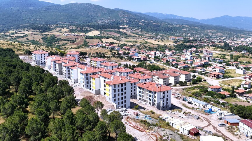 Balıkesir'deki depremlerin ardından 305 konut ve 1 iş yeri, yarın hak sahiplerine teslim edilecek
