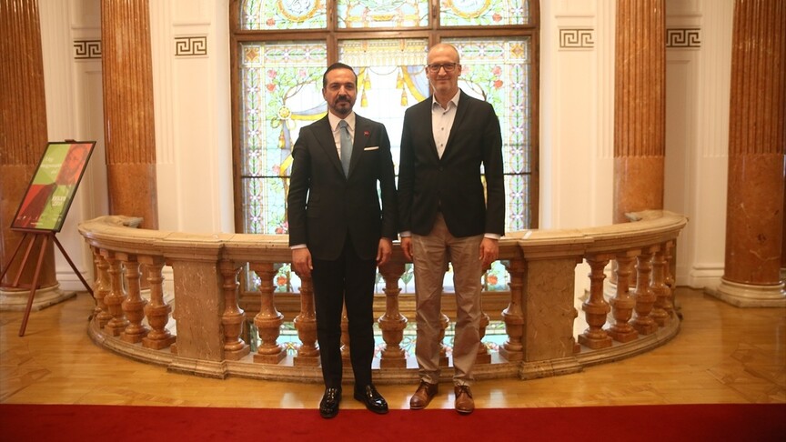 AK Parti Genel Başkan Yardımcısı Zorlu, Macaristan Sosyal İlişkiler ve Kültür Bakanı Tarr ile görüştü