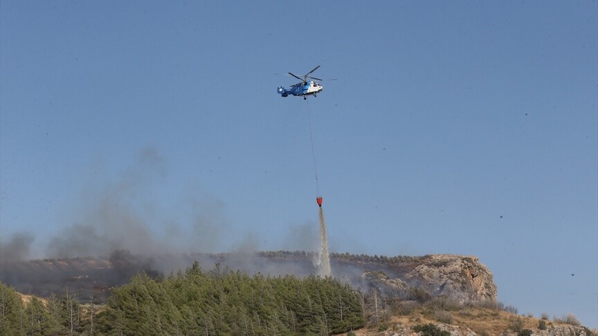 Hatay'da ormanlık alanda yangın çıktı