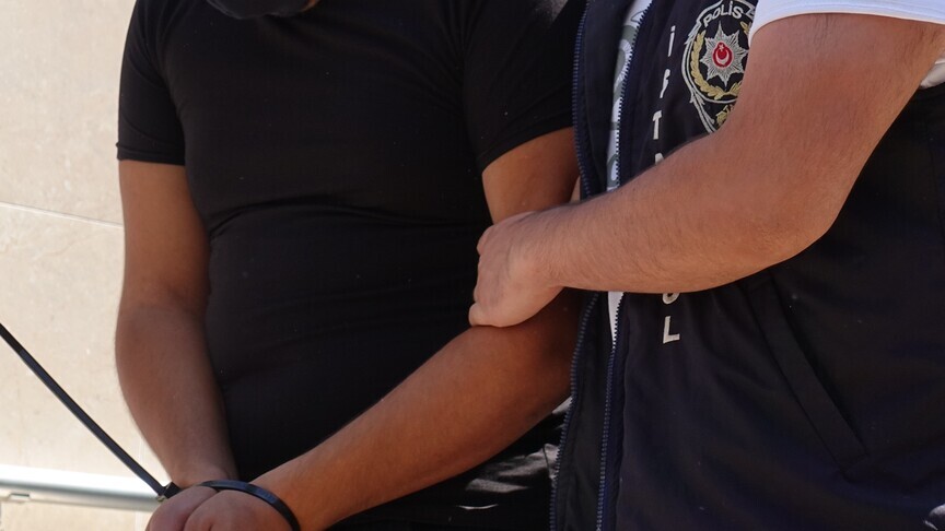 Bakan Gürlek, vize operasyonuyla 6 ilde 49 şüpheli hakkında işlem başlatıldığını bildirdi