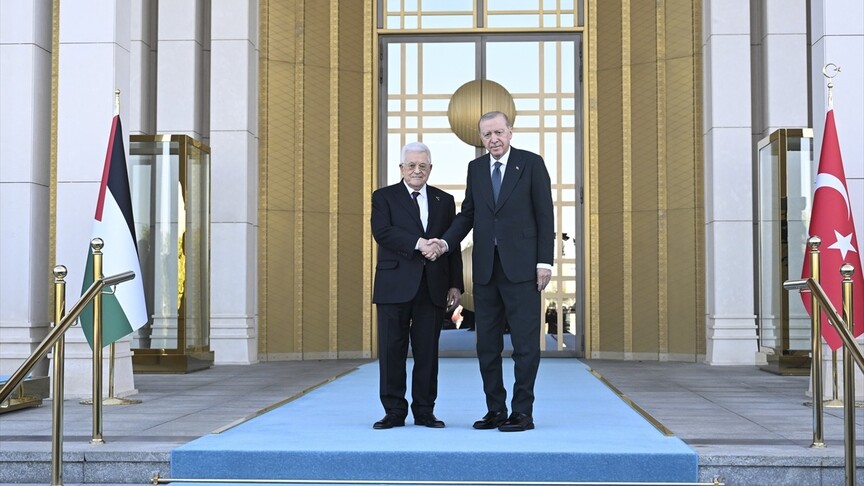 Cumhurbaşkanı Erdoğan, Filistin Devlet Başkanı Abbas'ı resmi törenle karşıladı