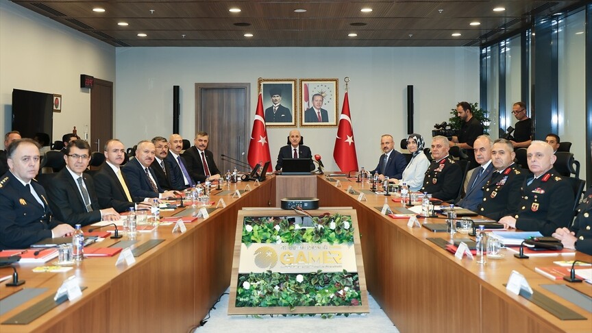 TBMM Başkanı Kurtulmuş ve Bakan Çiftçi, 81 il valisiyle toplantı yaptı