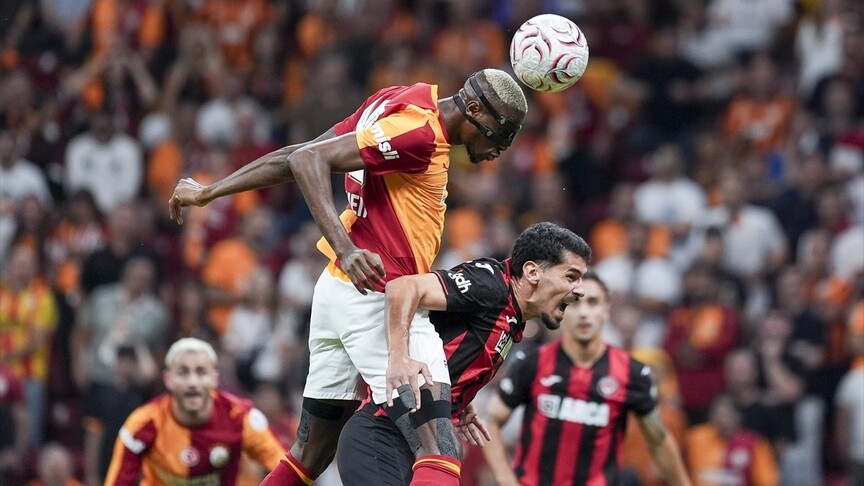 Süper Lig'de sezonun açılış maçında Galatasaray, Çorum FK ile 2-2 berabere kaldı