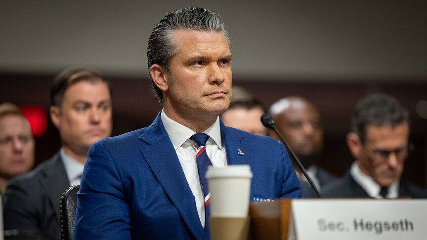 ABD'li Demokrat Senatör Schumer'den Savunma Bakanı Hegseth'in "görevden alınması" çağrısı