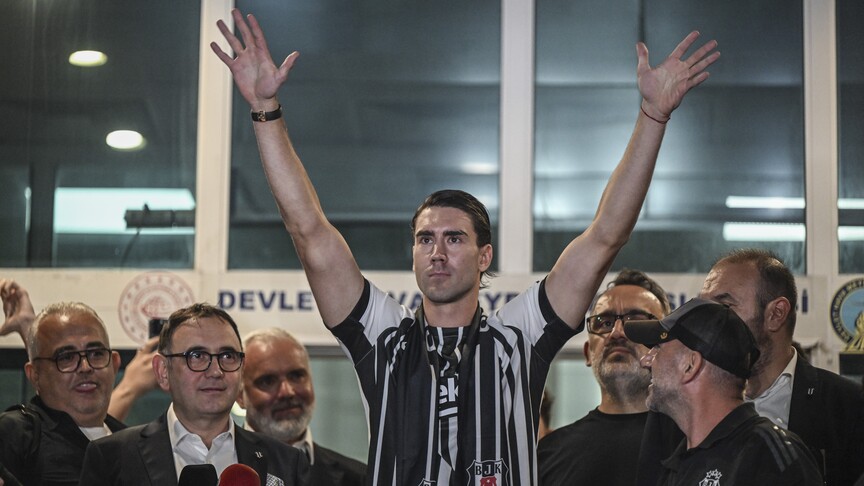 Dusan Vlahovic, Beşiktaş tarihinin üçüncü Sırp futbolcusu oldu