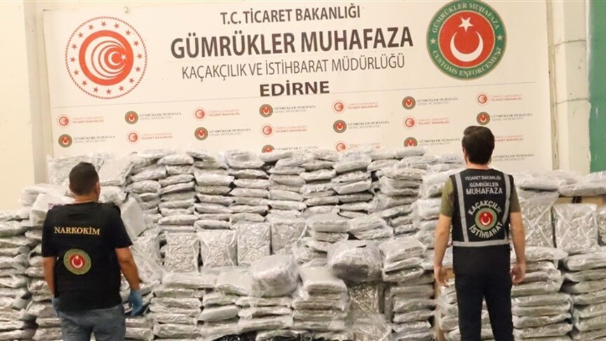 Kapıkule Gümrük Kapısı'nda 810 kilogram uyuşturucu ele geçirildi