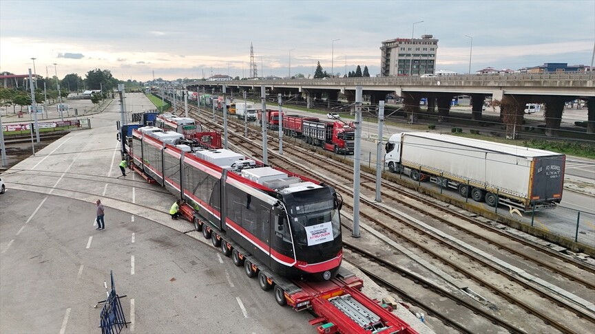 Samsun'un raylı sistem filosuna katılacak ikinci tramvay teslim edildi