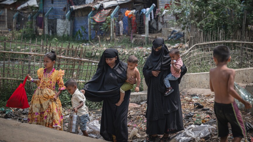 Myanmar, 300 binden fazla Arakanlı Müslümanın ülkeye dönüşünü güvenlik koşullarına bağladı