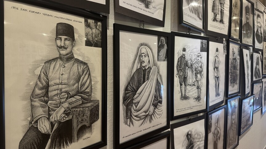 Ressam Yüksel Akman'ın "Kurtuluşa Doğru" sergisi İstanbul'da açıldı