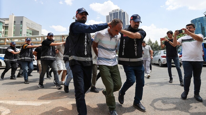Yeni Parti Gaziantep Milletvekili Meriç'in bıçaklanmasına ilişkin 2 şüpheli tutuklandı