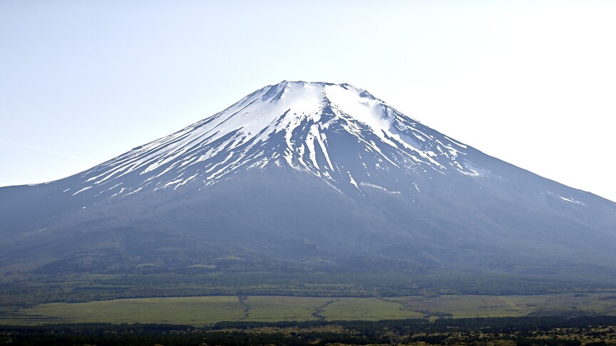 Japonya'da bir baba, Fuji Dağı'na tırmanmak için 7 yaşındaki oğlunu 2 bin metrede yalnız bıraktı