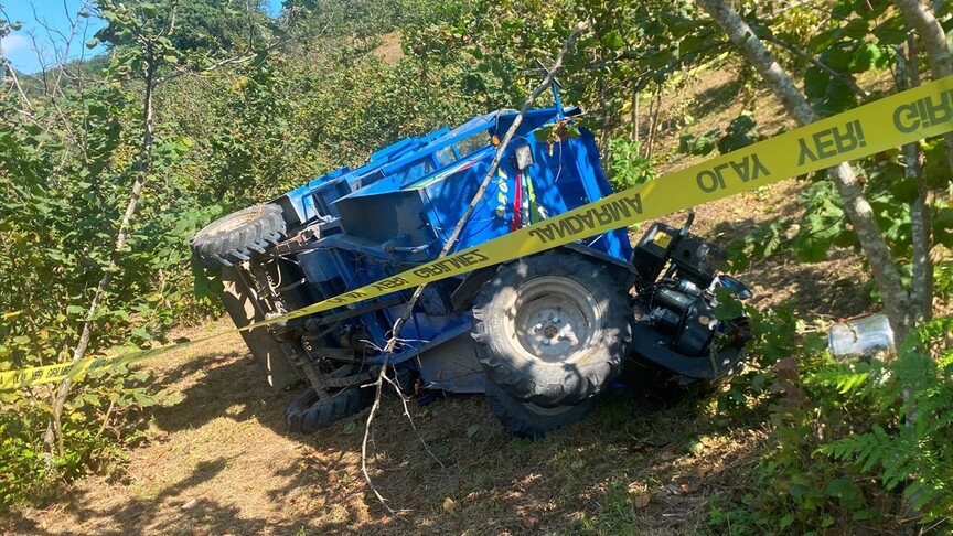 Ordu'da devrilen tarım aracındaki 2 kişi öldü, 11 kişi yaralandı