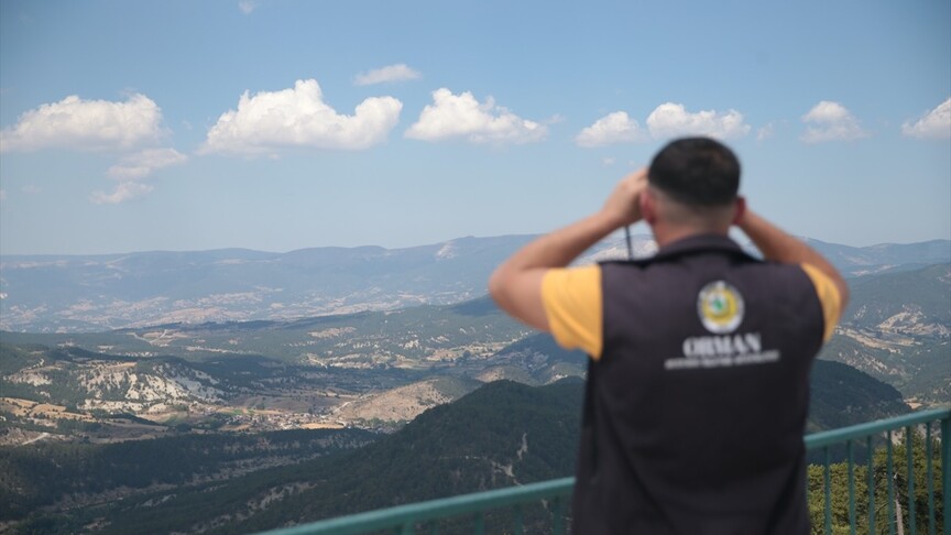 Bolu ve Düzce'de 656 bin hektar ormanlık alan 24 saat gözetim altında