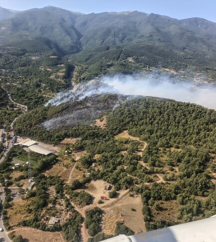 Bursa'da 3 farklı alanda çıkan orman yangınlarına müdahale ediliyor