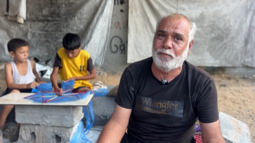 Filistinli baba "Gazze'de çocukların uçurtmalarının bile İsrail için tehdit" olarak algılandığını söyledi